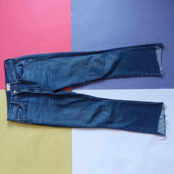 MOTHER The Insider Crop Step Fray Girl Crush Denim Jeans